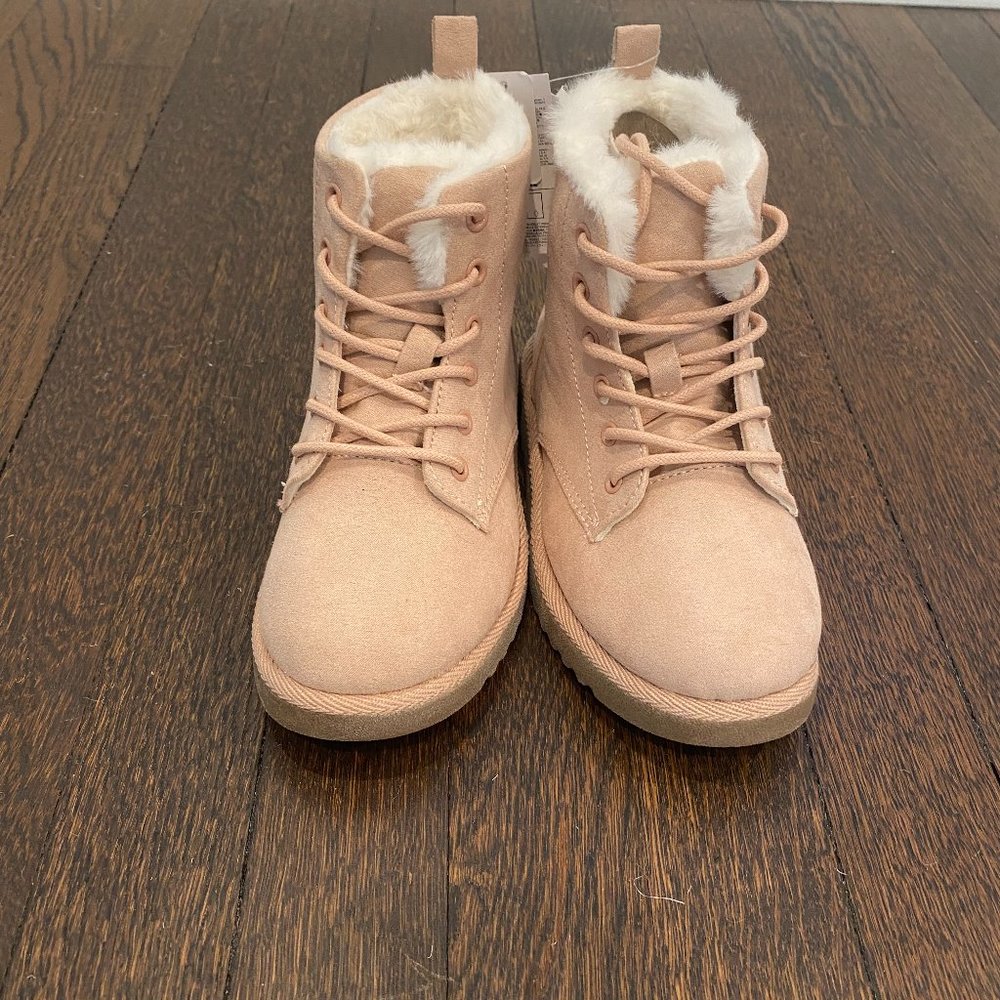 NWT GAP KIDS LINED LACE UP BOOTS SIZE 13